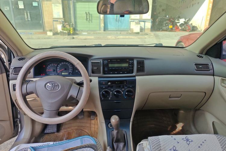 Used Toyota Corolla EX 2007 1.6L Manual G Center Console