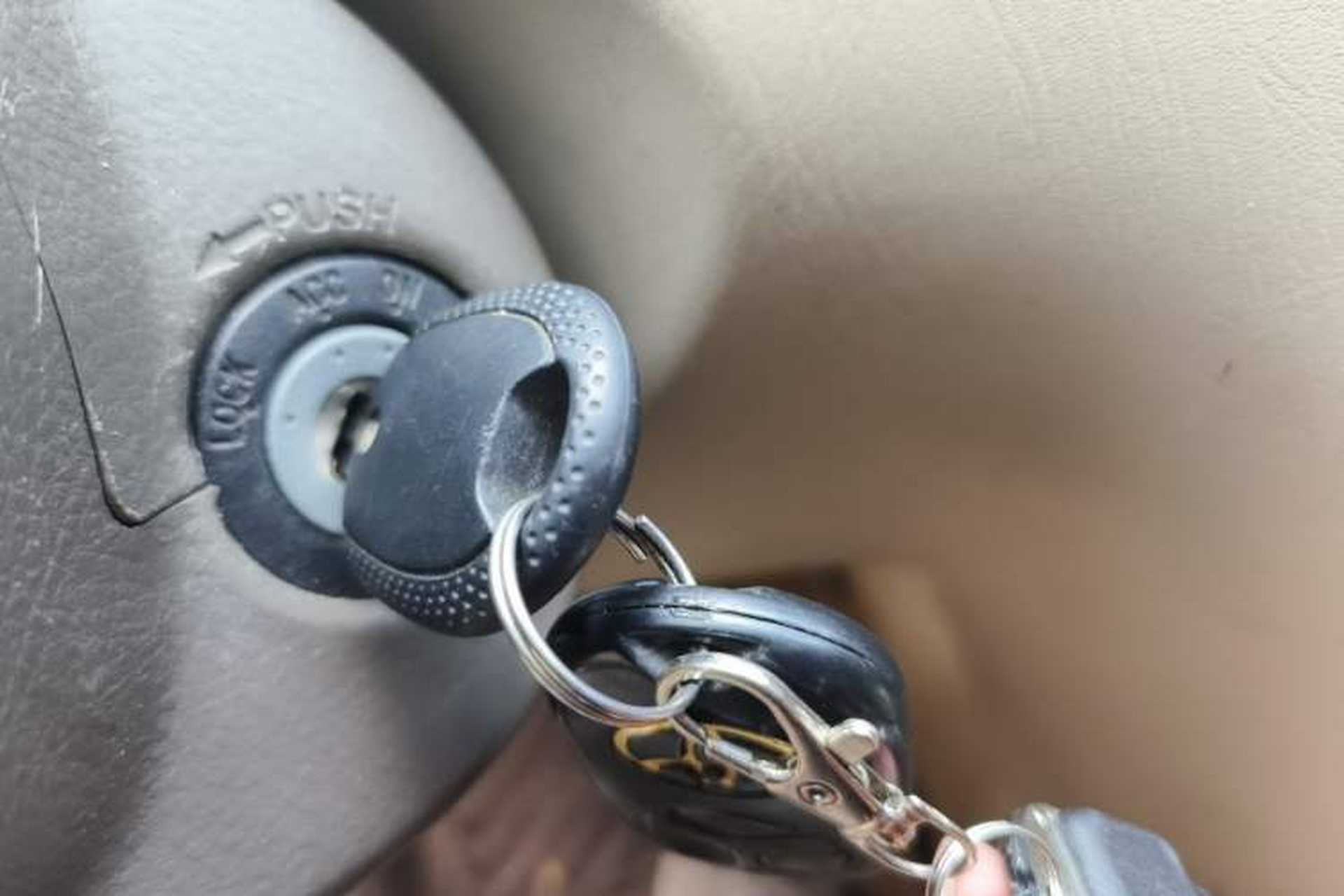 Used Toyota Corolla EX 2007 1.6L Manual G Vehicle Key