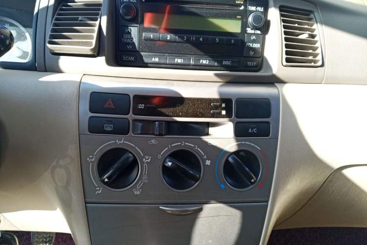 Used Toyota Corolla EX 2009 1.6L Manual Luxury Edition Audio And AC Panel
