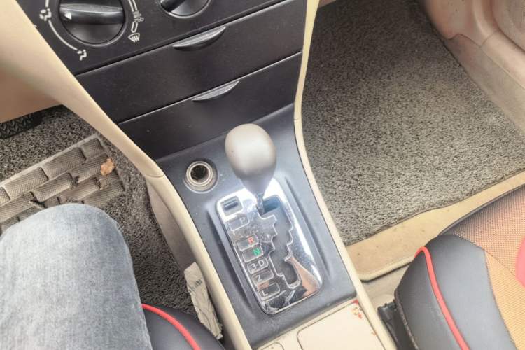 Used Toyota Corolla EX 2009 1.6L Automatic G Special Edition Gear Lever