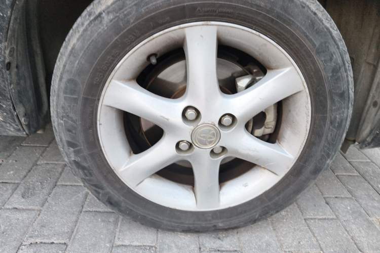 Used Toyota Corolla EX 2009 1.6L Automatic Deluxe Edition Right Front Wheel Hub