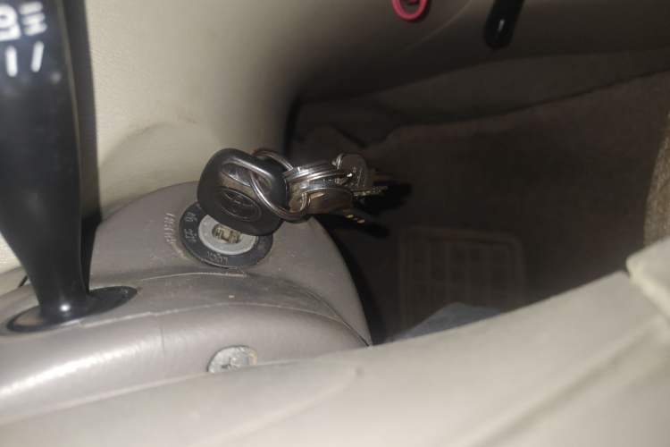 Used Toyota Corolla EX 2009 1.6L Automatic G Special Edition Vehicle Key