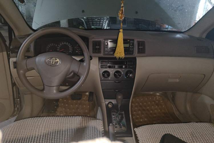 Used Toyota Corolla EX 2009 1.6L Automatic G Special Edition Center Console