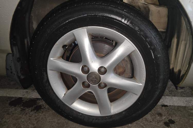 Used Toyota Corolla EX 2009 1.6L Automatic G Special Edition Right Front Wheel Hub