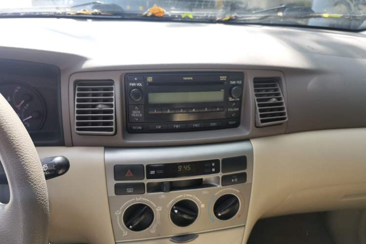 Used Toyota Corolla EX 2009 1.6L Manual Luxury Edition Audio And AC Panel