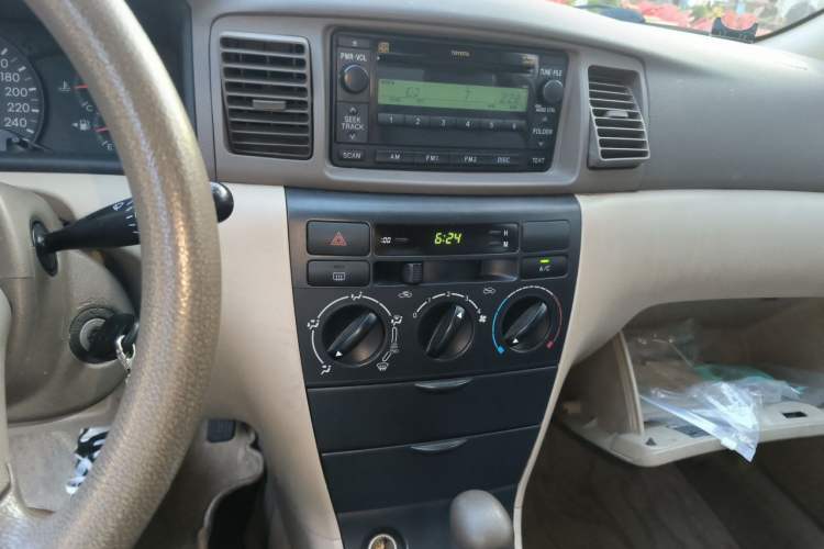 Used Toyota Corolla EX 2009 1.6L Automatic G Special Edition Audio And AC Panel