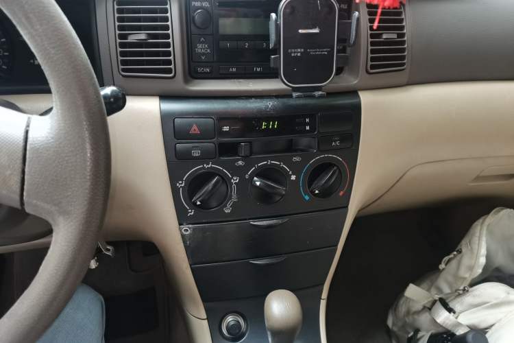 Used Toyota Corolla EX 2009 1.6L Automatic G Special Edition Audio And AC Panel
