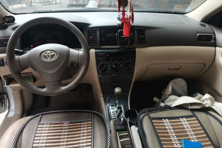 Used Toyota Corolla EX 2009 1.6L Automatic G Special Edition Center Console