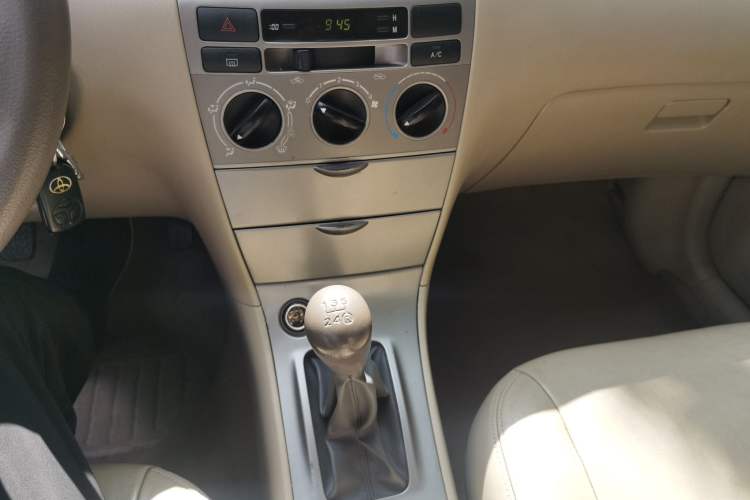 Used Toyota Corolla EX 2009 1.6L Manual Luxury Edition Gear Lever