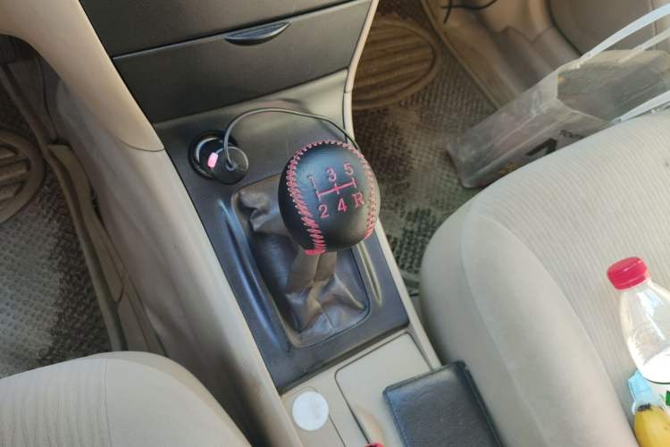 Used Toyota Corolla EX 2009 1.6L Manual Special Offer Edition Gear Lever