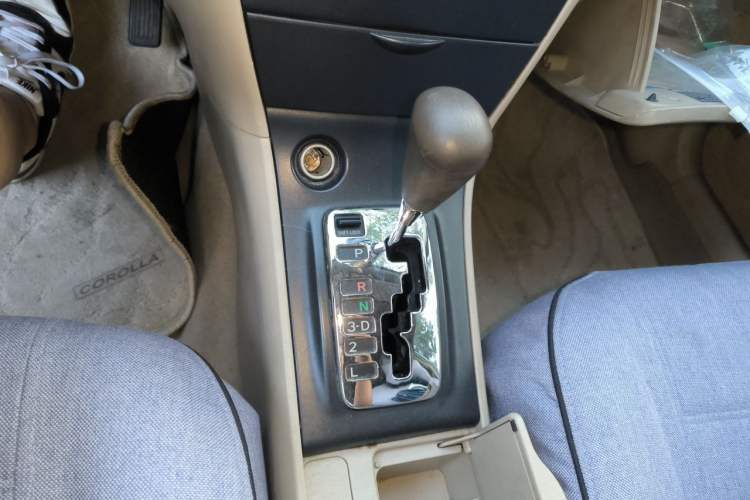 Used Toyota Corolla EX 2009 1.6L Automatic G Special Edition Gear Lever
