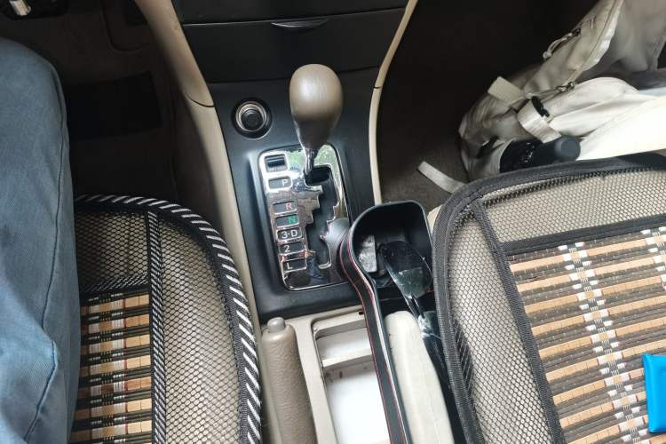 Used Toyota Corolla EX 2009 1.6L Automatic G Special Edition Gear Lever