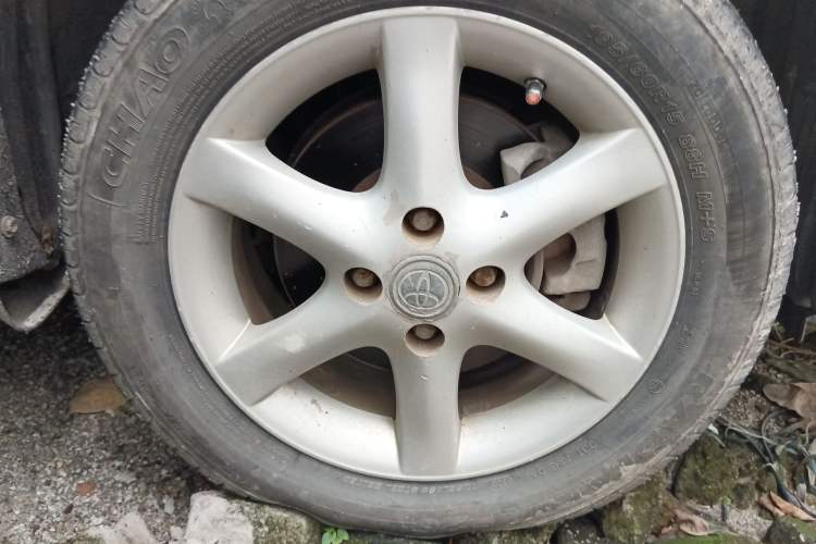Used Toyota Corolla EX 2009 1.6L Manual G Special Edition Right Front Wheel Hub