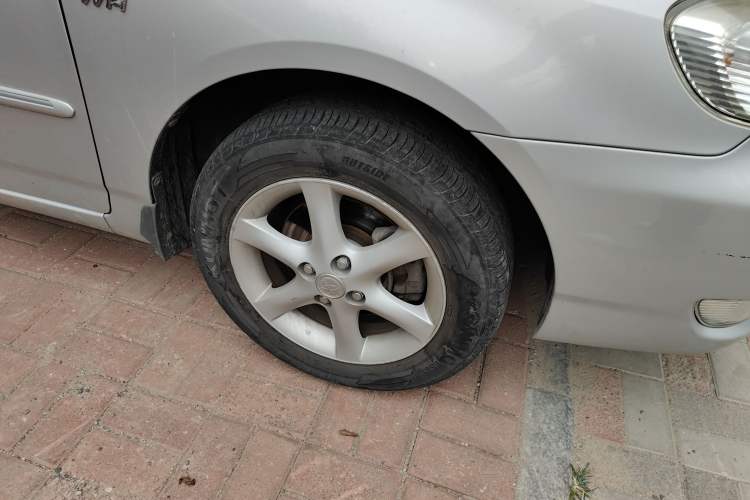 Used Toyota Corolla EX 2009 1.6L Manual Luxury Edition Right Front Wheel Hub