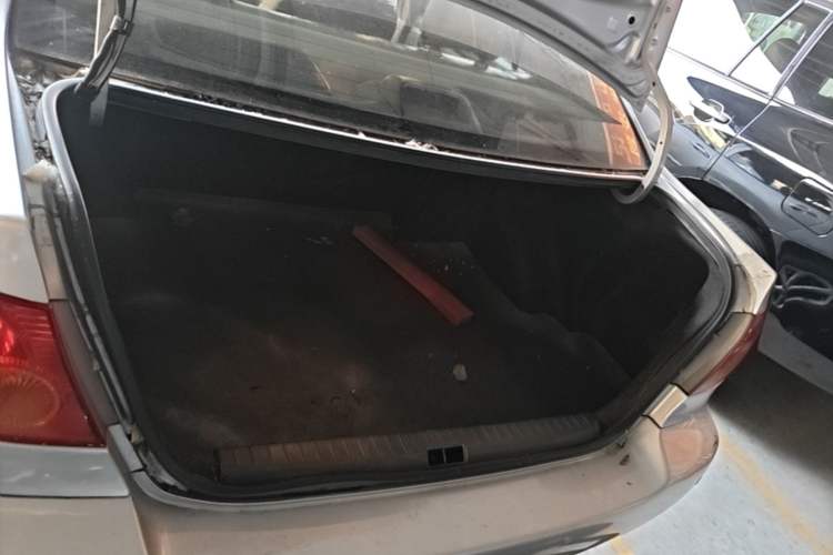 Used Toyota Corolla EX 2009 1.6L Automatic G Special Edition Trunk