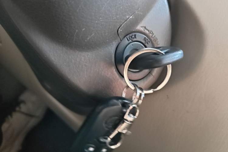 Used Toyota Corolla EX 2009 1.6L Automatic G Special Edition Vehicle Key