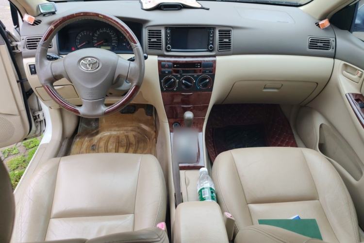 Used Toyota Corolla EX 2009 1.6L Automatic G Special Edition Center Console