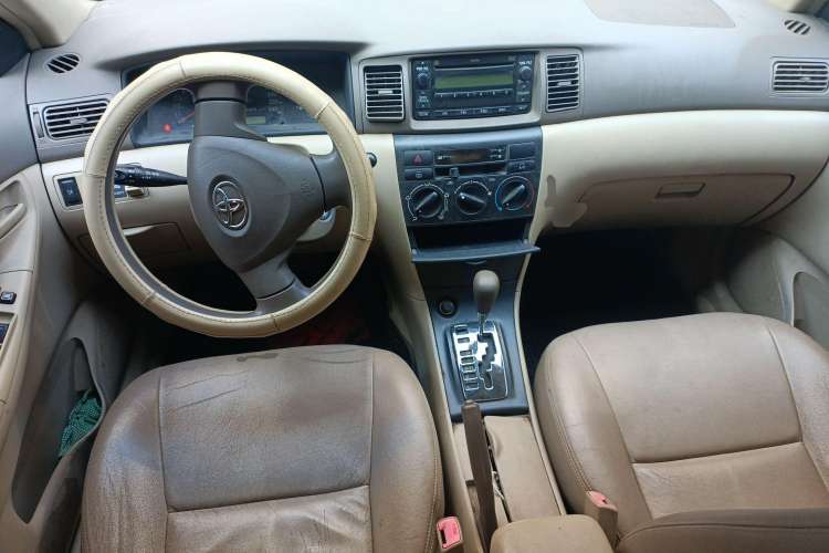 Used Toyota Corolla EX 2009 1.6L Automatic G Special Edition Center Console