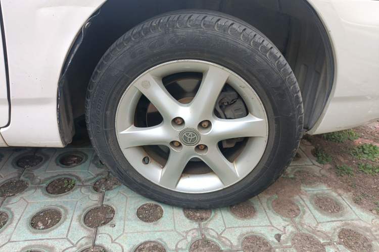 Used Toyota Corolla EX 2009 1.6L Automatic G Special Edition Right Front Wheel Hub