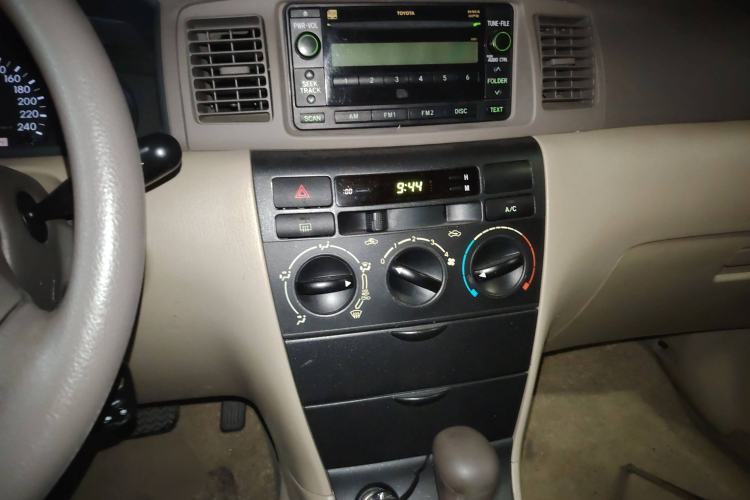 Used Toyota Corolla EX 2010 1.6L Automatic Classic Edition Audio And AC Panel