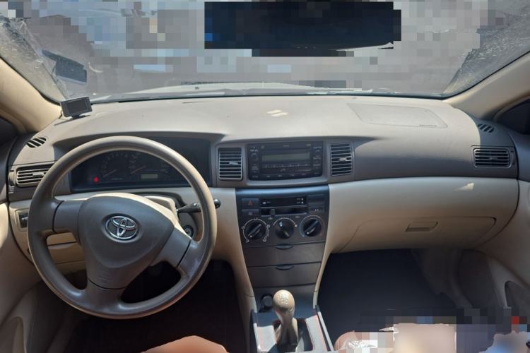 Used Toyota Corolla EX 2010 1.6L Manual Classic Edition Center Console