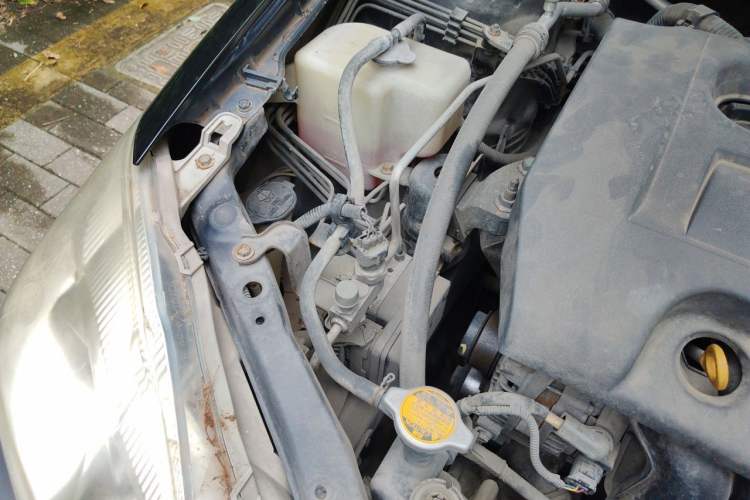 Used Toyota Corolla EX 2010 1.6L Automatic Classic Edition Engine Bay Right