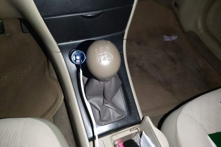 Used Toyota Corolla EX 2010 1.6L Manual Classic Edition Gear Lever
