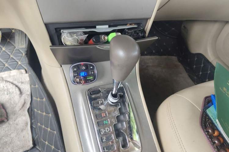 Used Toyota Corolla EX 2010 1.6L Automatic Classic Edition Gear Lever