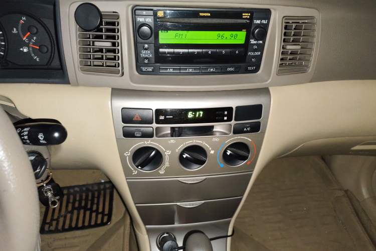 Used Toyota Corolla EX 2010 1.6L Automatic Luxury Edition Audio And AC Panel