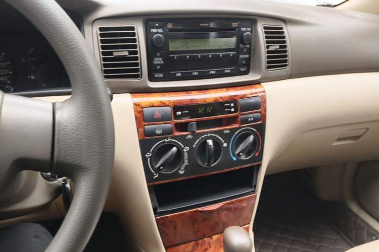 Used Toyota Corolla EX 2010 1.6L Automatic Classic Edition Audio And AC Panel