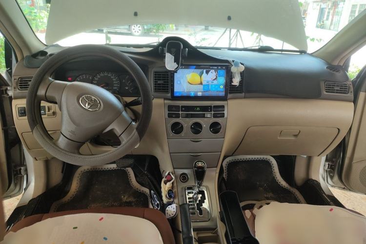 Used Toyota Corolla EX 2010 1.6L Automatic Classic Edition Center Console