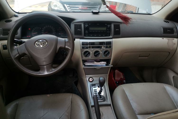 Used Toyota Corolla EX 2010 1.6L Automatic Luxury Edition Center Console