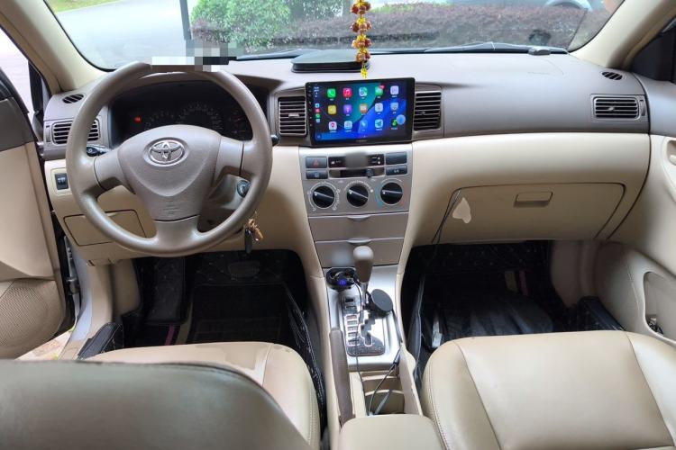 Used Toyota Corolla EX 2010 1.6L Automatic Luxury Edition Center Console