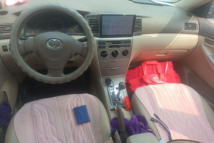 Used Toyota Corolla EX 2010 1.6L Automatic Luxury Edition Center Console