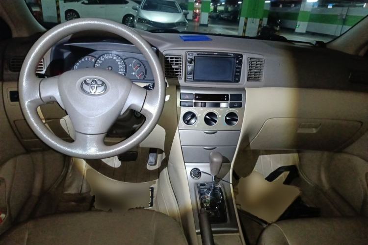 Used Toyota Corolla EX 2010 1.6L Automatic Luxury Edition Center Console