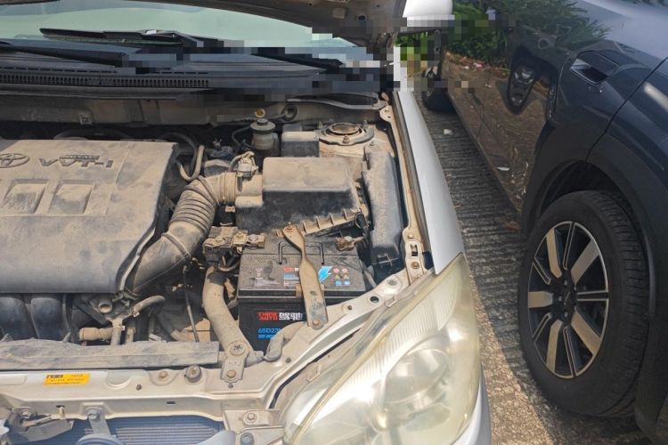 Used Toyota Corolla EX 2010 1.6L Automatic Classic Edition Engine Bay Left