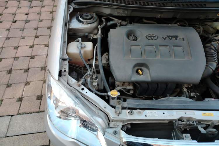 Used Toyota Corolla EX 2010 1.6L Automatic Luxury Edition Engine Bay Right