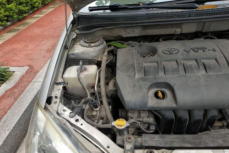 Used Toyota Corolla EX 2010 1.6L Automatic Classic Edition Engine Bay Right