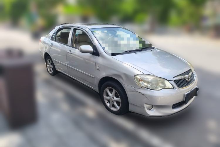 Used Toyota Corolla EX 2010 1.6L Automatic Luxury Edition Front Right 45 Deg