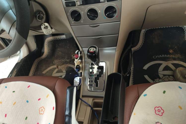 Used Toyota Corolla EX 2010 1.6L Automatic Classic Edition Gear Lever