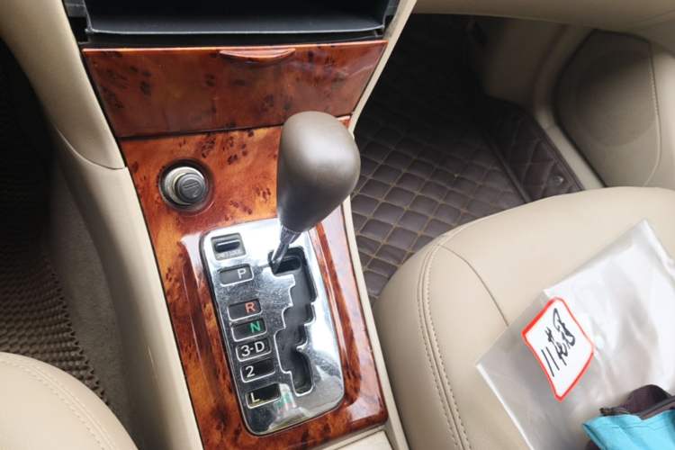 Used Toyota Corolla EX 2010 1.6L Automatic Classic Edition Gear Lever
