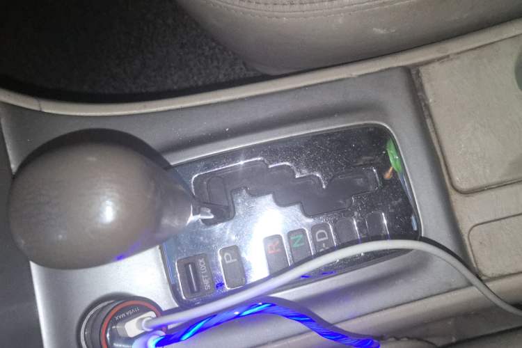 Used Toyota Corolla EX 2010 1.6L Automatic Luxury Edition Gear Lever