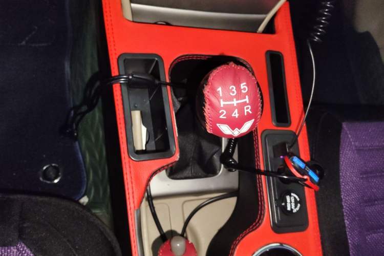 Used Toyota Corolla EX 2010 1.6L Manual Classic Edition Gear Lever