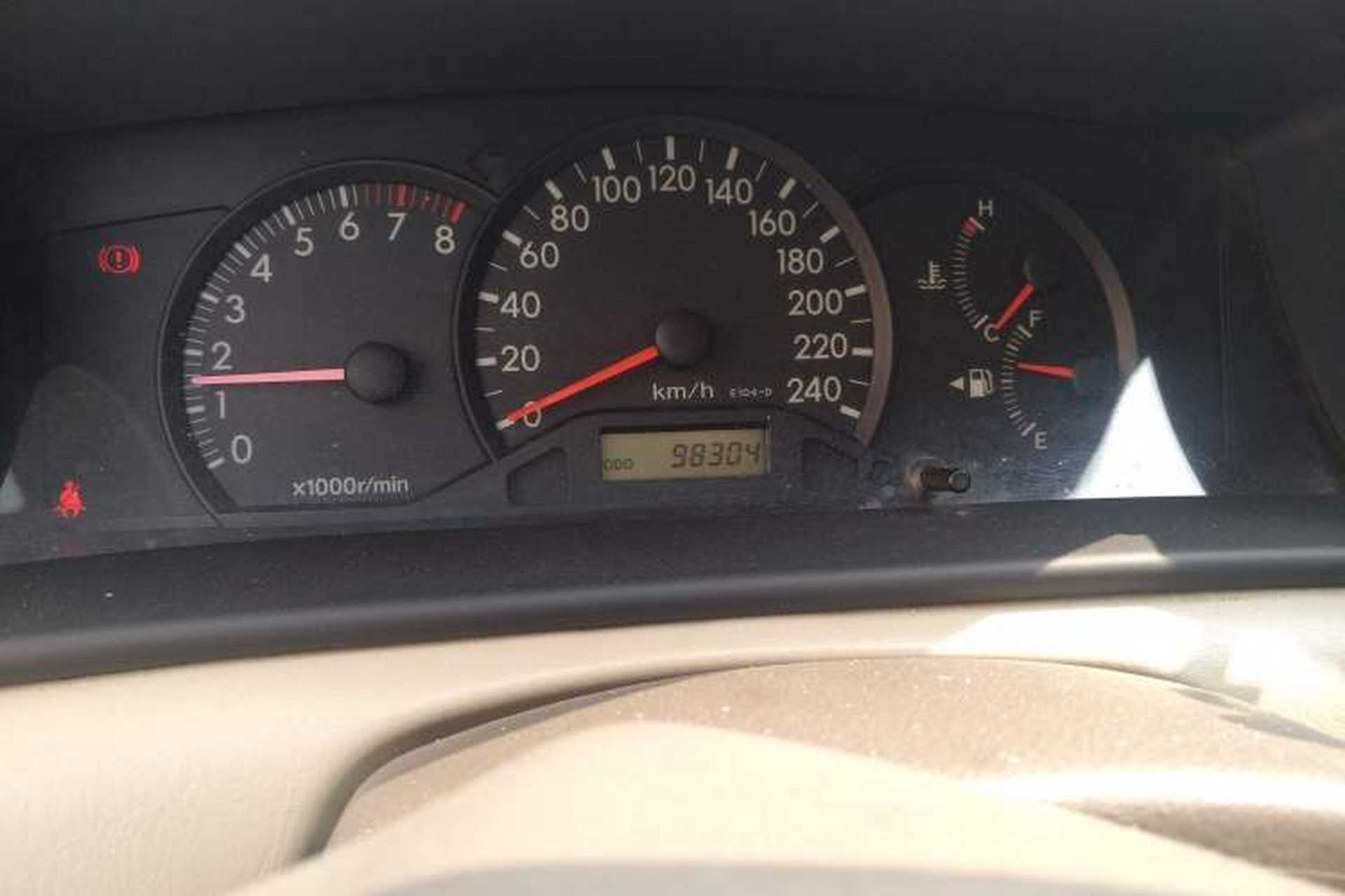 Used Toyota Corolla EX 2010 1.6L Manual Classic Edition Odometer Close Up