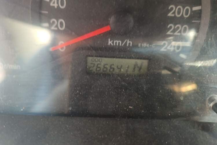 Used Toyota Corolla EX 2010 1.6L Automatic Luxury Edition Odometer Close Up