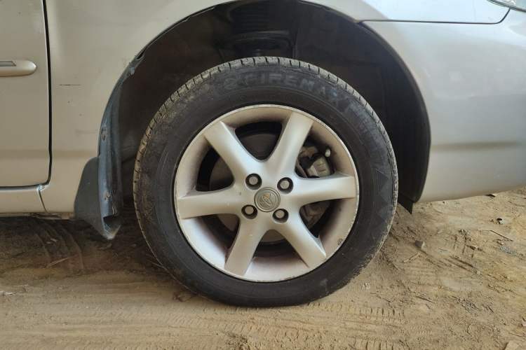 Used Toyota Corolla EX 2010 1.6L Automatic Classic Edition Right Front Wheel Hub