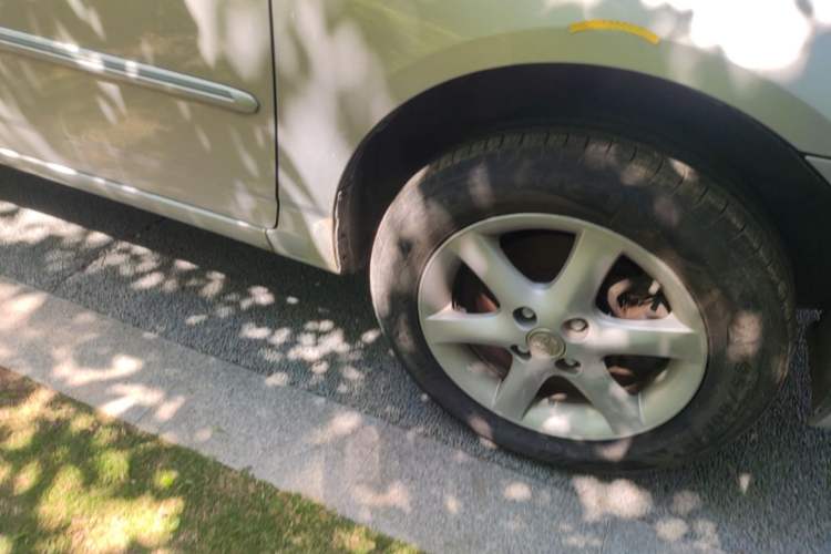 Used Toyota Corolla EX 2010 1.6L Manual Classic Edition Right Front Wheel Hub