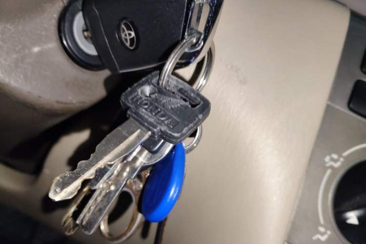 Used Toyota Corolla EX 2010 1.6L Manual Classic Edition Vehicle Key
