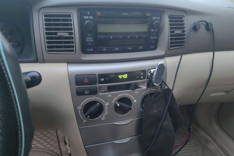 Used Toyota Corolla EX 2010 1.6L Automatic Luxury Edition Audio And AC Panel