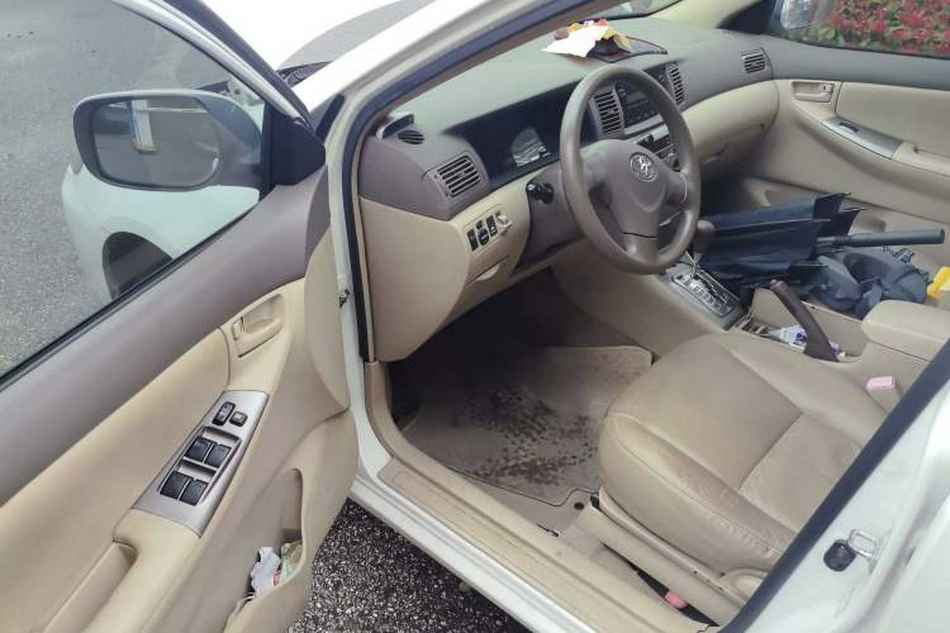 Used Toyota Corolla EX 2010 1.6L Automatic Luxury Edition Driver Seat